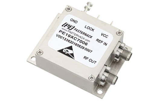 表面贴装 (SMT) 2 GHz 锁相振荡器，10 MHz 外部基准，相位噪声 -100 dBc/Hz，0.9 英寸封装