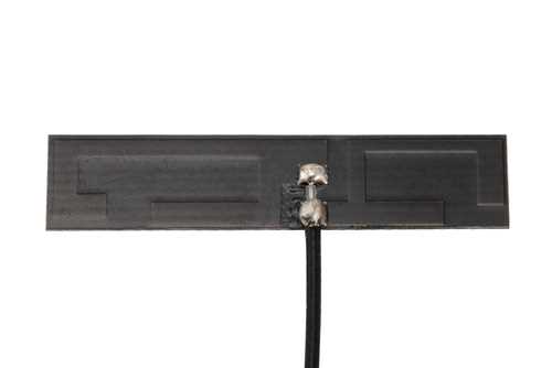 多频嵌入式PCB天线，3 dBi，2400至5900 MHz，UMCX连接器