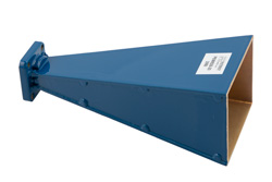 WR-42 Waveguide Standard Gain Horn Antenna Operating From 18 GHz to 26.5 GHz With a Nominal 20 dBi Gain With UG-597/U Square Cover Flange
