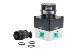 WR28 波导机电式继电器开关，单刀双掷/双刀双掷，故障保护，26.5 GHz~40 GHz，0.55 kW，O形环槽，28V